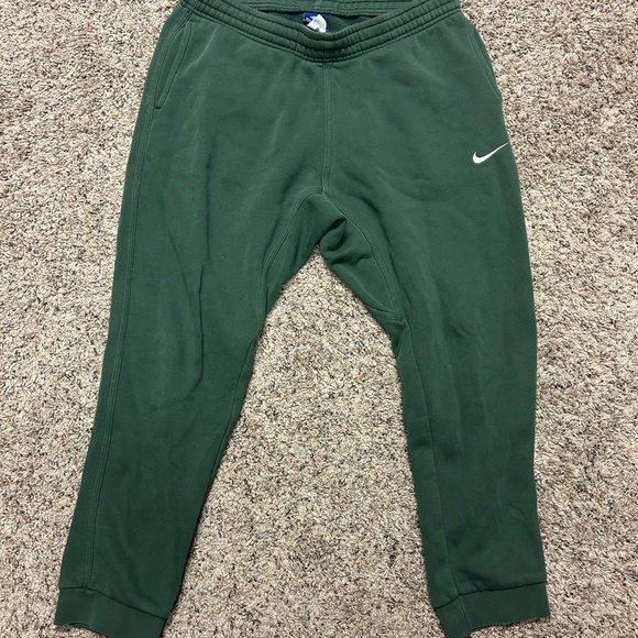 NIKE Sportswear Club Fleece Mens Sweatpants - Picture 3 of 3